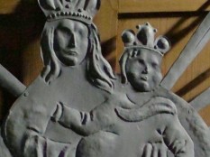 Marie s Ježíškem, na kapli " U Pěti Buků" Trutnov
