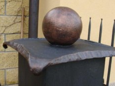 Detail ukončení sloupku brány