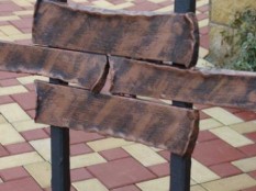 Detail středového vzoru brány