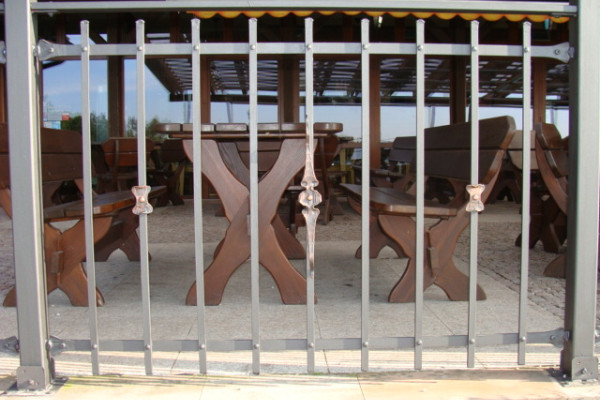 Detail zábradlí "U pěti Buků".